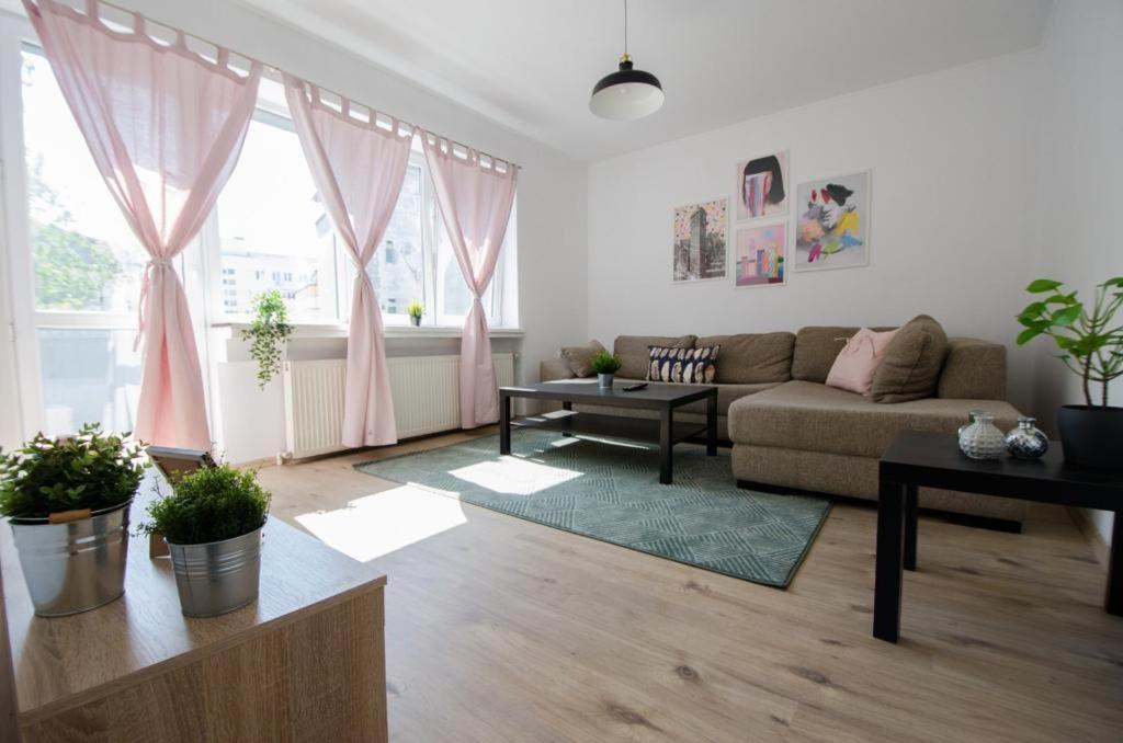 Bright Apartment Near Cismigiu And Old Town بوخارست المظهر الخارجي الصورة